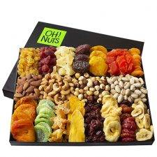Nuts and dried fruit Basket